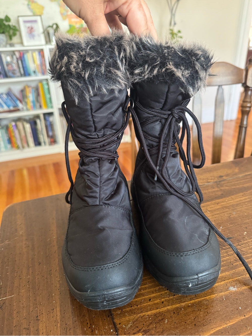 Women's Black Lace-Up Winter Boots with Faux Fur Cuff